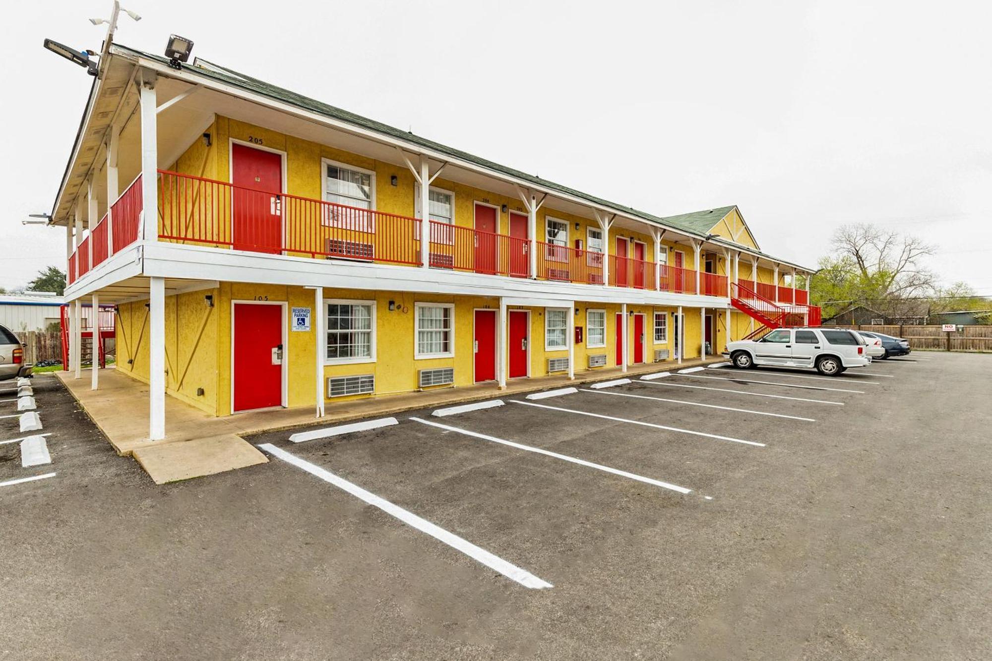 Oyo Hotel San Antonio Lackland Near Seaworld Kültér fotó