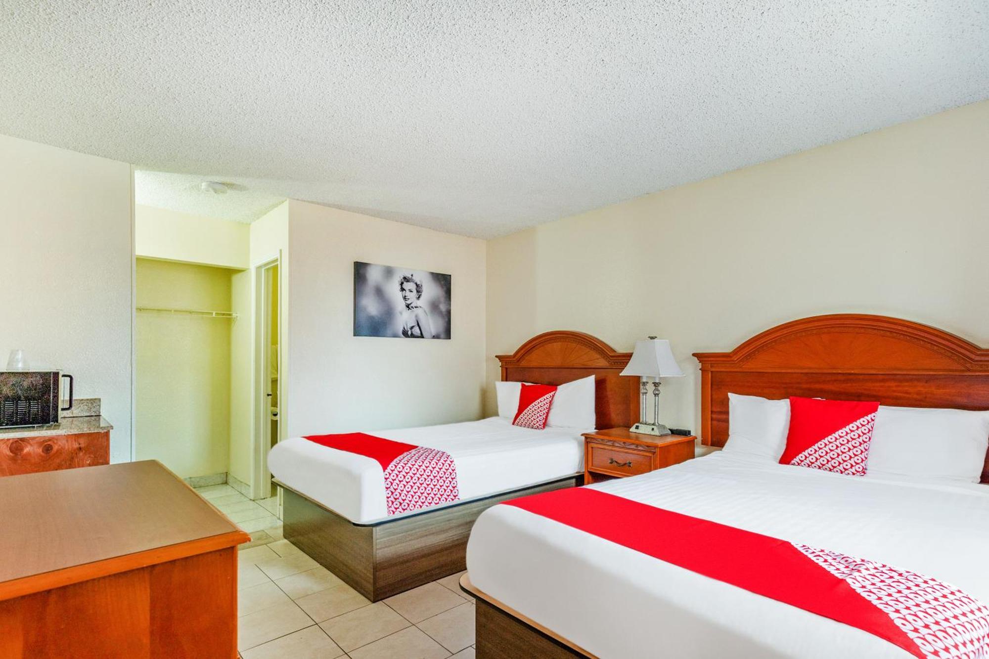 Oyo Hotel San Antonio Lackland Near Seaworld Kültér fotó