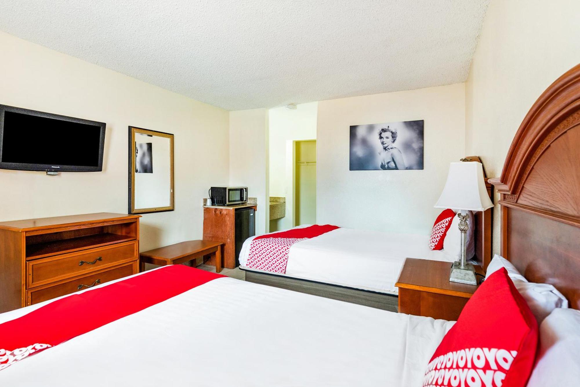 Oyo Hotel San Antonio Lackland Near Seaworld Kültér fotó